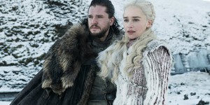 8 сезон «Игры престолов»: постер с драконом