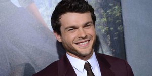 Звезда фильма о Хане Соло сыграет в новом сериале-антиутопии