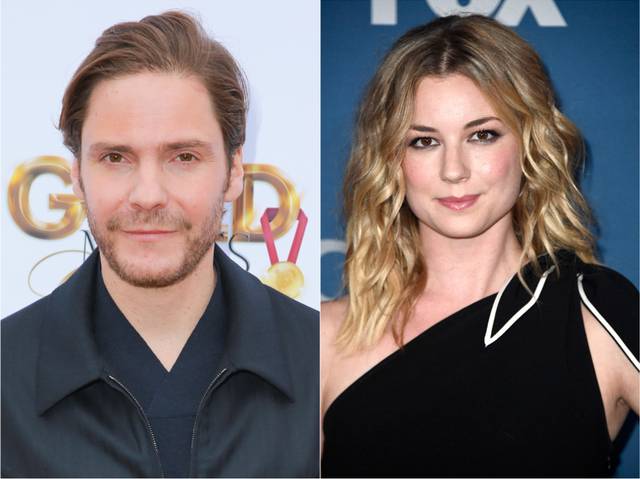 Даниэль Брюль и Эмили ВанКамп