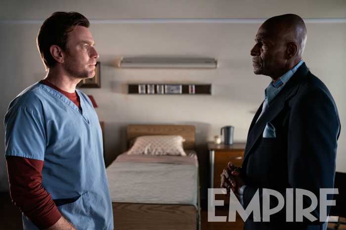 Кадр из фильма "Доктор Сон"