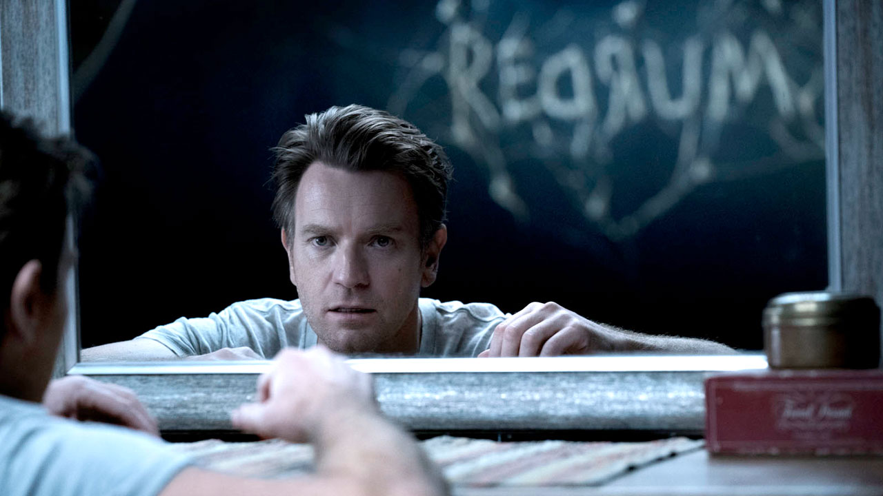 Кадр из фильма "Доктор Сон"