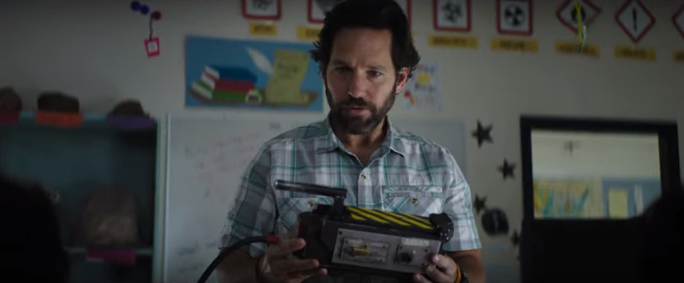 Скриншот из трейлера фильма "Охотники за привидениями: С того света"