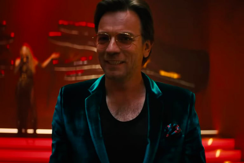 Юэн МакГрегор в фильме "Хищные птицы"