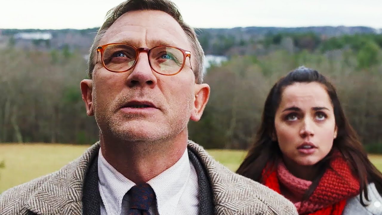 Кадр из фильма "Достать ножи"