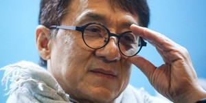 Джеки Чан пообещал миллион тому, кто убьет коронавирус