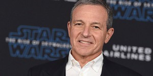 Руководство Disney урезало себе зарплату из-за коронавируса