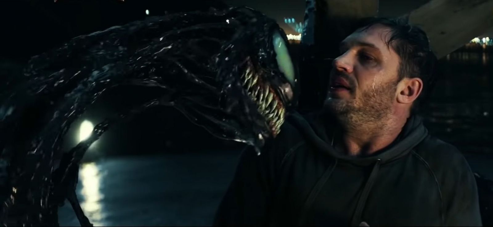 Кадр из фильма "Веном" 