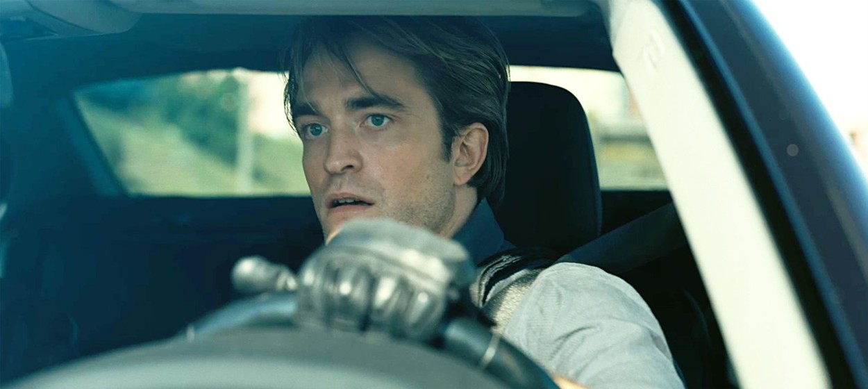 Кадр из фильма "Довод"