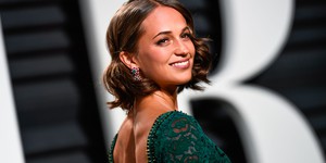 Алисия Викандер сыграет в ремейке знаменитого детектива Хичкока