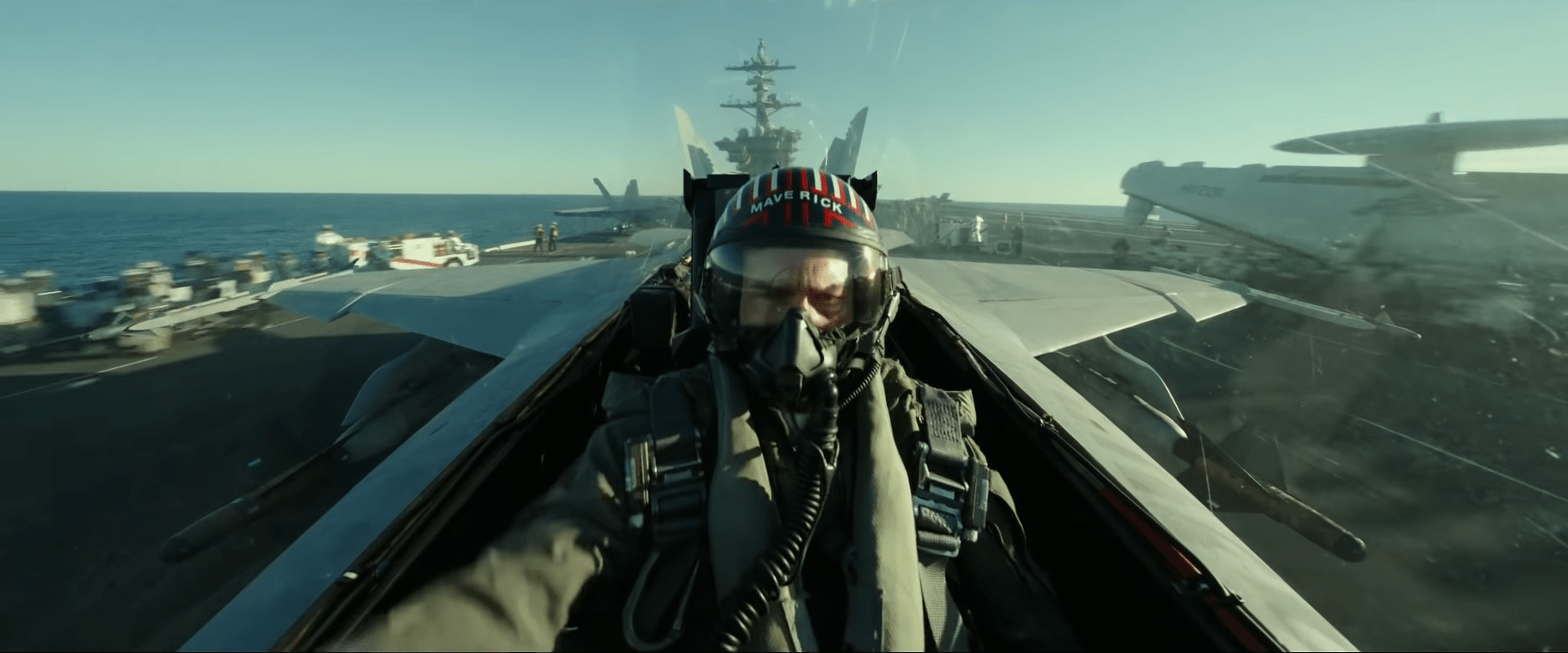 Кадр из фильма "Лучший стрелок: Мэверик"