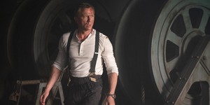 Премьера нового «Бонда» опять отложена