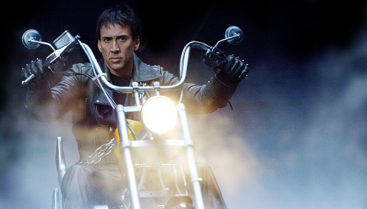 Николас Кейдж в роли Призрачного гонщика
