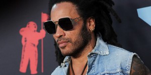 Ленни Кравиц сыграет в ромкоме с Дженнифер Лопес Ленни Кравиц сыграет в ромкоме с Дженнифер Лопес