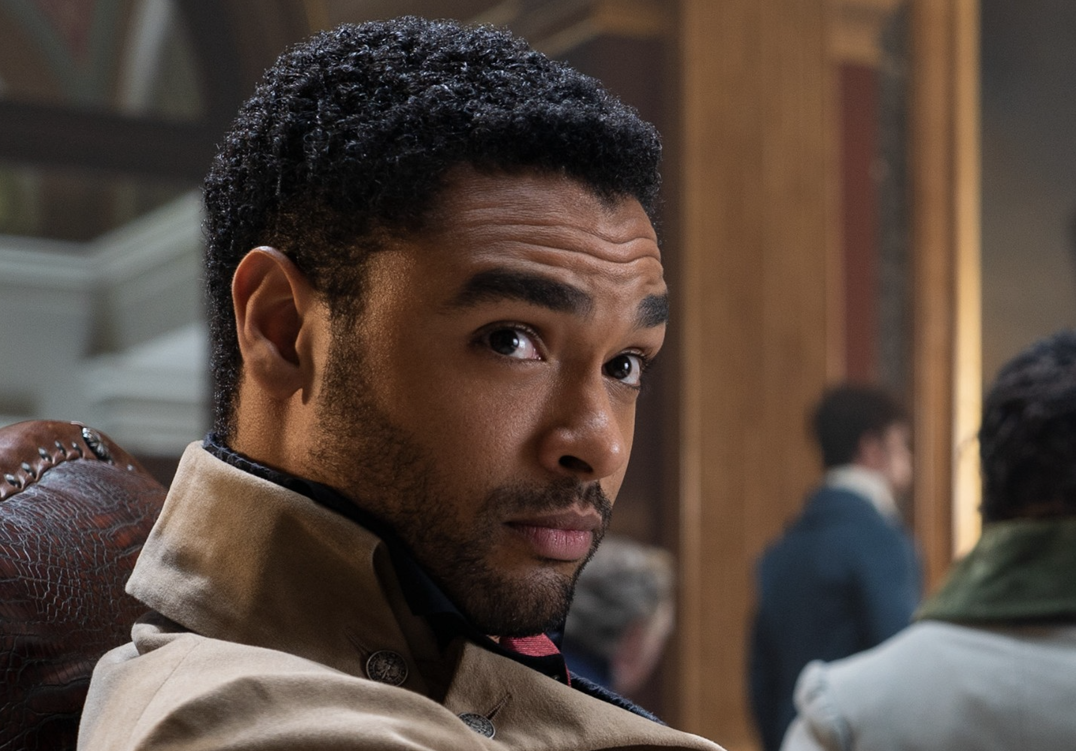 Реге Пейдж в сериале "Бриджертоны"