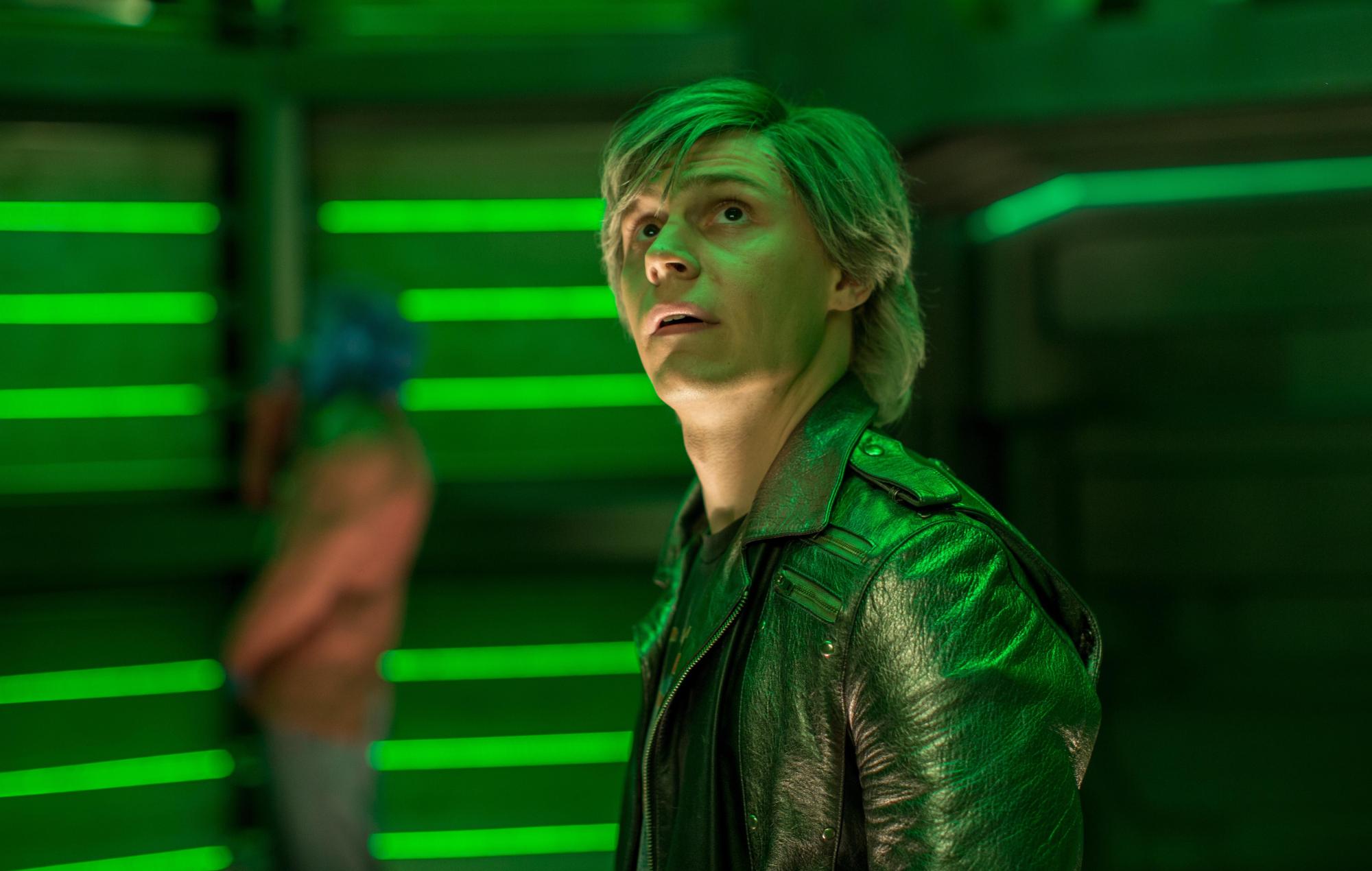 Эван Питерс в роли Ртути