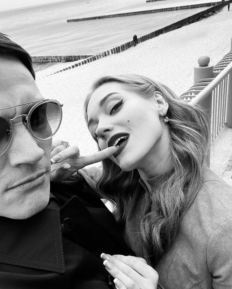 Пост Сергея Гилева с Кристиной Асмус