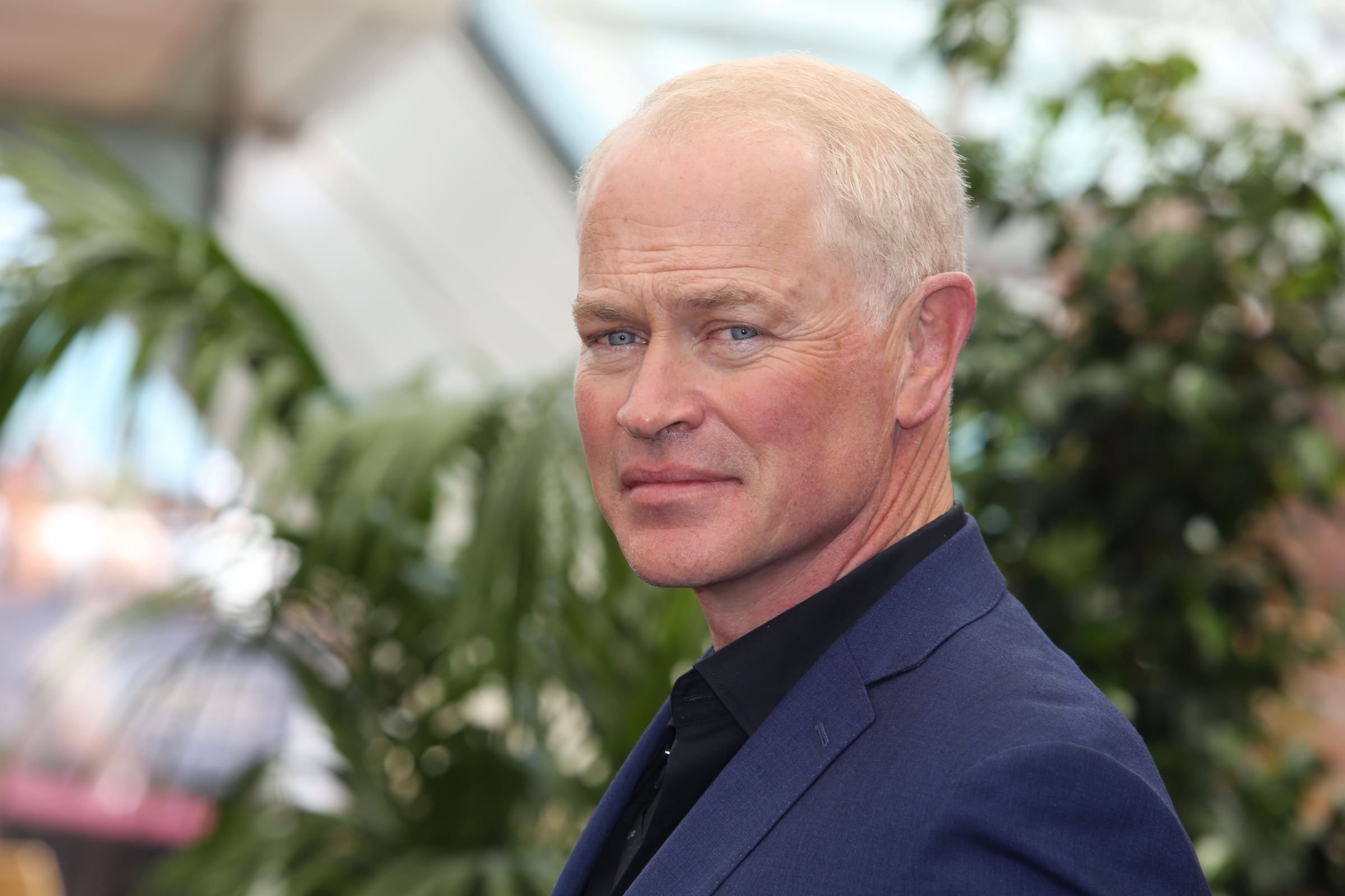 Актер Нил МакДонаф