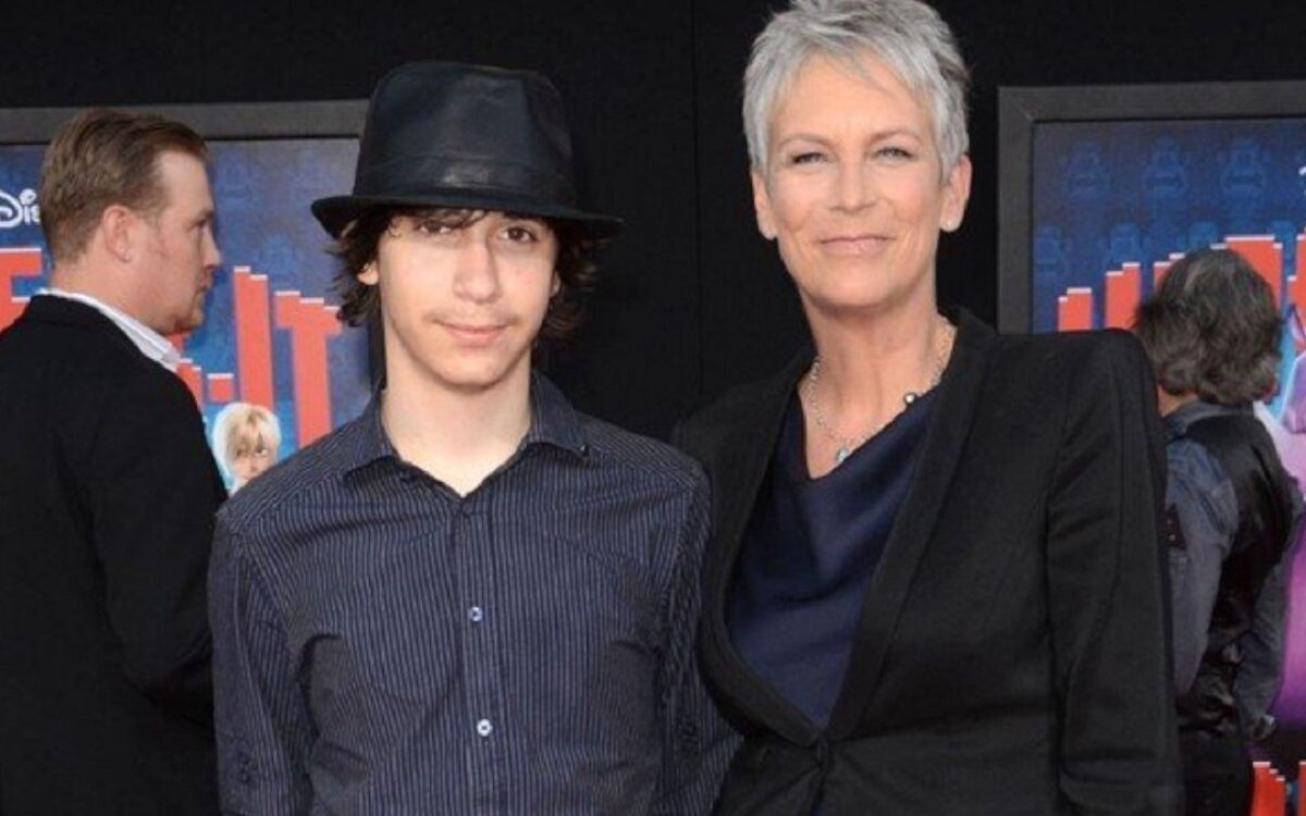 Джейми Ли Кертис и её сын Томас (Руби)