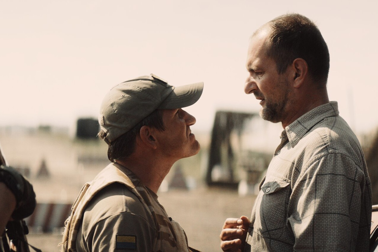 Кадр из фильма "Плохие дороги"