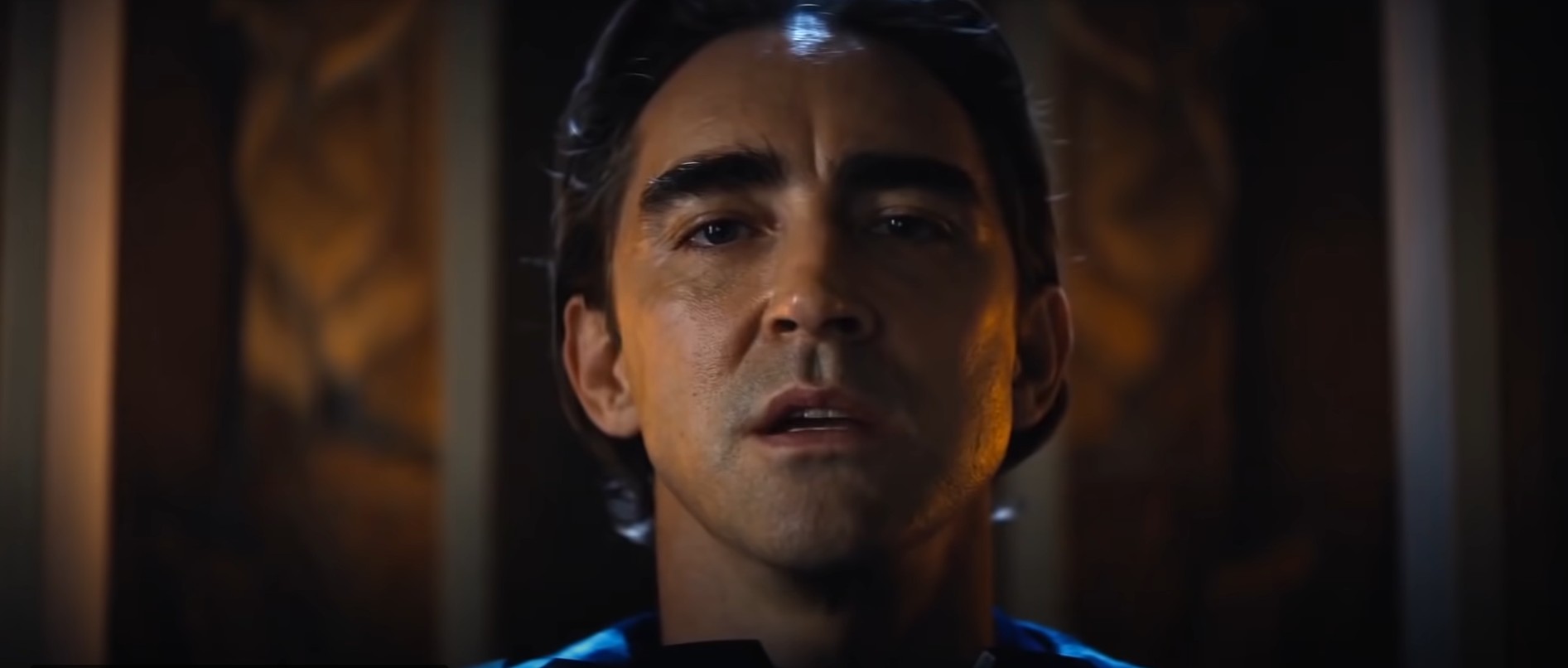 Кадр из сериала "Основание"