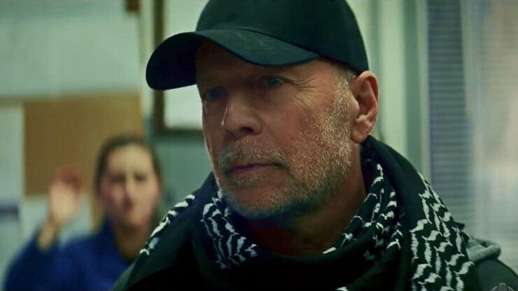 Брюс Уиллис в фильме "Тупик"