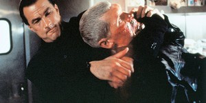 Олдскульный боевик «В осаде» получит ремейк Олдскульный боевик «В осаде» получит ремейк