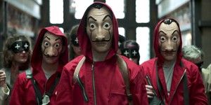 Netflix поделились постерами с героями финального сезона "Бумажного дома" Netflix поделились постерами с героями финального сезона "Бумажного дома"