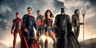 Режиссер «Лиги справедливости» назвал звезд фильма «плохими актерами»