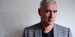 Режиссер фильма "Падение Луны" обвиняет Marvel и DC в разрушении киноиндустрии Режиссер фильма "Падение Луны" обвиняет Marvel и DC в разрушении киноиндустрии