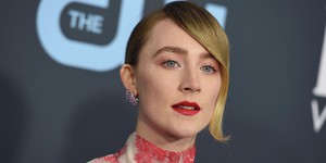 Зірка "Маленьких жінок" Сірша Ронан прагне спробувати себе у новому амплуа комедійної акторки, після драматичних ролей Зірка "Маленьких жінок" Сірша Ронан прагне спробувати себе у новому амплуа комедійної акторки, після драматичних ролей