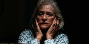 Діана Квік та Стефані Бічем у першому ексклюзивному трейлері "Назавжди молодий" від Vision Films Діана Квік та Стефані Бічем у першому ексклюзивному трейлері "Назавжди молодий" від Vision Films