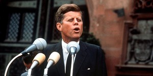 Американський аналог "Корони" від Netflix: Сервіс працює над серіалом про життя 35-го президента США Джона Кенеді Американський аналог "Корони" від Netflix: Сервіс працює над серіалом про життя 35-го президента США Джона Кенеді