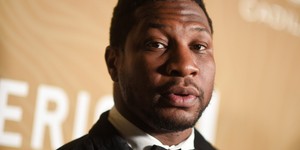 Disney відкладає виход фільму "Magazine Dreams" через гучну судову справу Джонатана Мейджорса Disney відкладає виход фільму "Magazine Dreams" через гучну судову справу Джонатана Мейджорса