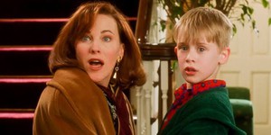 Сльози радості на Алеї слави: Кетрін О'Гара та Маколей Калкін святкують зірку Сльози радості на Алеї слави: Кетрін О'Гара та Маколей Калкін святкують зірку