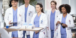 Які виклики та запальні інтриги приховує новий трейлер 20-го сезону "Анатомії Грей"? Які виклики та запальні інтриги приховує новий трейлер 20-го сезону "Анатомії Грей"?