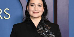 Зірка фільму "Вбивці Квіткової Повні", Лілі Гладстоун, мріє стати ведучою популярного шоу "Saturday Night Live" Зірка фільму "Вбивці Квіткової Повні", Лілі Гладстоун, мріє стати ведучою популярного шоу "Saturday Night Live"