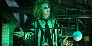 Перший трейлер до сиквелу "Beetlejuice" знайомить Дженну Ортега з жахливою родиною та культовим привидом Перший трейлер до сиквелу "Beetlejuice" знайомить Дженну Ортега з жахливою родиною та культовим привидом