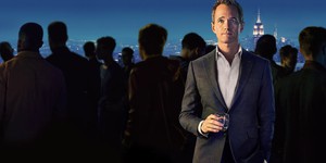 Актори з серіалу "Uncoupled" висловлюють розчарування через те, що популярне шоу скасували Актори з серіалу "Uncoupled" висловлюють розчарування через те, що популярне шоу скасували