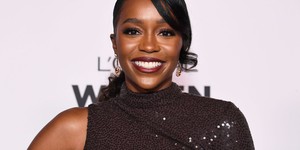 Ейжа Наомі Кінг отримує головну роль у драматичному серіалі "Grosse Pointe Garden Society" від NBC