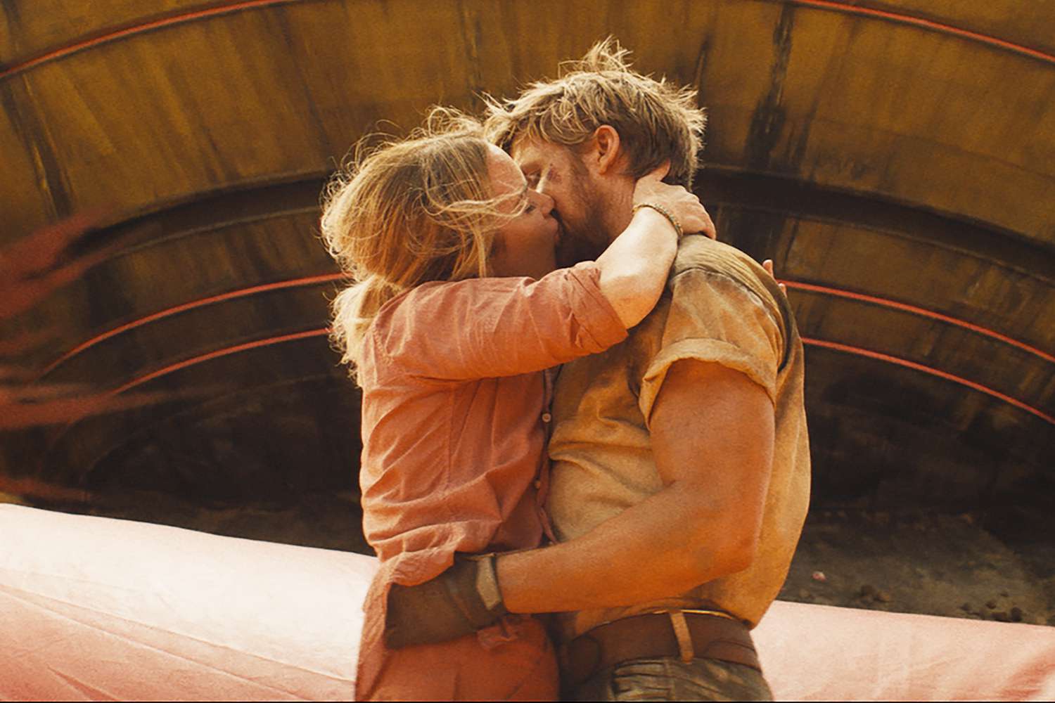 Раян Ґослінґ та Емілі Блант