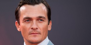 Велоцираптори повертаються: Руперт Френд стане зіркою нового фільму "Світ Юрського періоду" Велоцираптори повертаються: Руперт Френд стане зіркою нового фільму "Світ Юрського періоду"