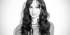 Рубі Модайн зіграє головну роль у комедійному трилері "Dead Giveaway" Рубі Модайн зіграє головну роль у комедійному трилері "Dead Giveaway"