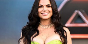 Лана Паррія зіграє інтригуючу роль у новій серії USA Network "Злива" Лана Паррія зіграє інтригуючу роль у новій серії USA Network "Злива"