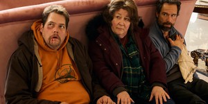 Кленове пограбування: Дивіться трейлер нової комедійної серії "The Sticky" з Марго Мартіндейл у головній ролі