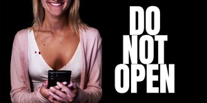 Психологічний трилер "Не відкривай" досліджує темну сторону технологічної залежності у новому трейлері