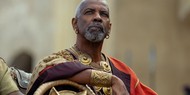 Рідлі Скотт ще не готовий? Дензел Вашингтон розкрив, що у "Гладіаторі II" вирізали сцену з одностатевим поцілунком