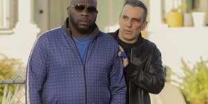 Комедійний серіал "Bookie" несподівано скасовано на платформі Max після успішних двох сезонів