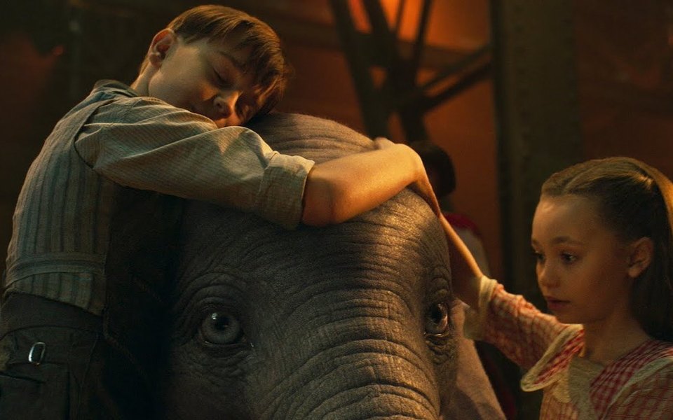 Стоит ли смотреть «Дамбо»