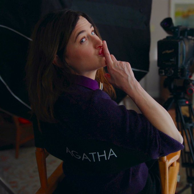 Таємний знак? Жест Роберта Дауні молодшого натякає на повернення Багряної Відьми в "Месники: Судний день"